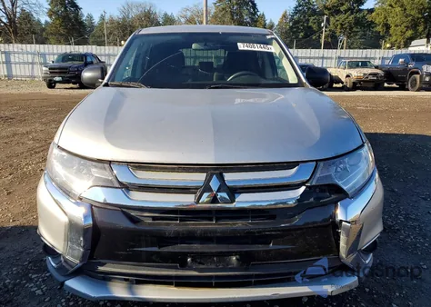 2018 Mitsubishi Outlander Es z USA, uszkodzony, nr VIN JA4AD2A35JJ004211